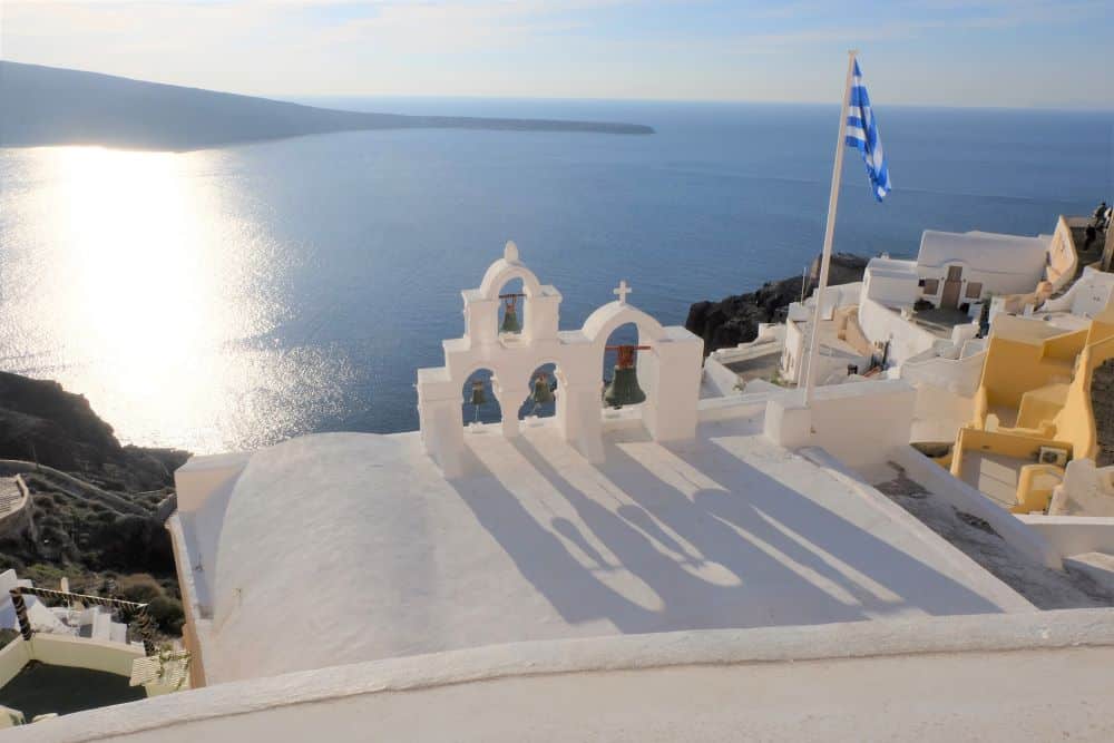 Things to Do and Accommodations in Oia, Santorini | TravellingBeEz