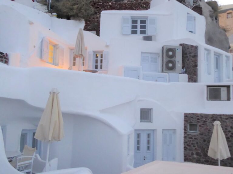 things to do in oia santorini